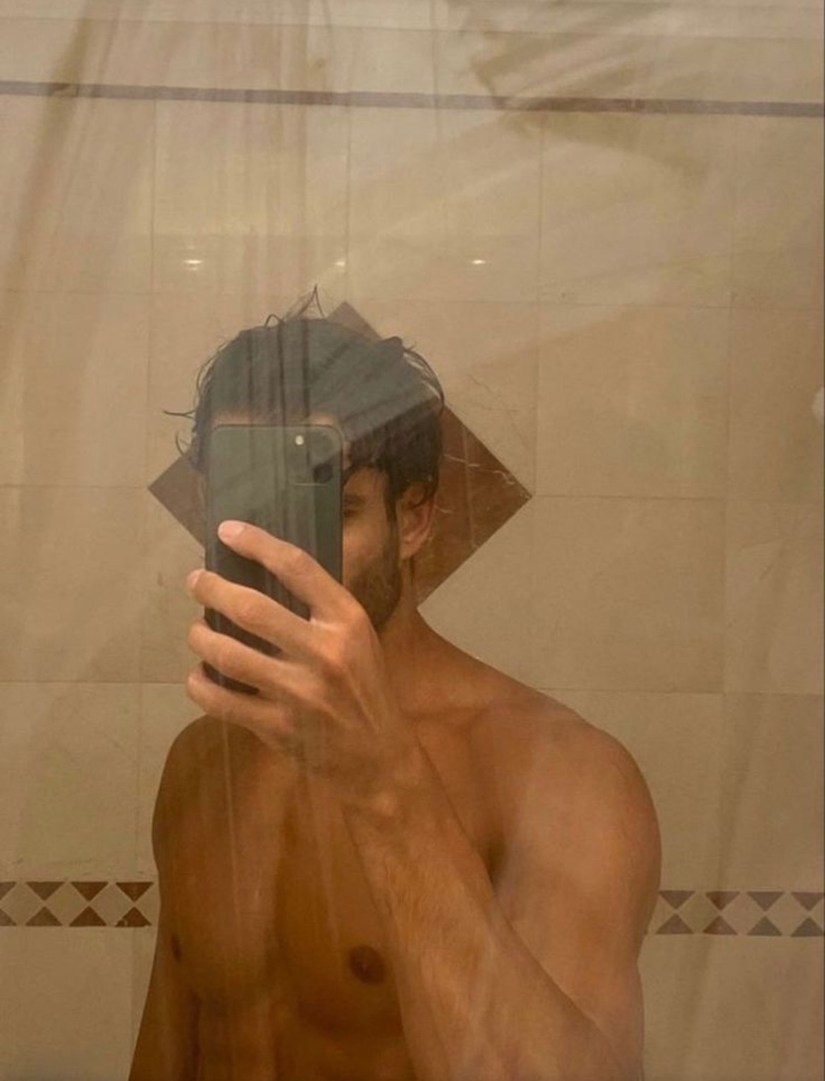 Neis - Marbella - Málaga | Gay